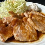 Tezukuri Gohan Ya Itou - ぶたのしょうが焼き定食❗️