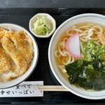 Tezukuri Gohan Ya Itou - うどんの定食（ミニカツ丼とかやくうどんセット）¥900‼️