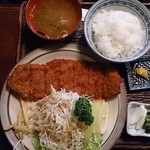 新屋 - チキンカツ