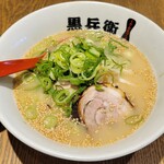 くろ・とんラーメン黒兵衛 - くろ・とんラーメン麺小盛り　580円