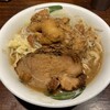 ラーメン 雷 東京本丸店