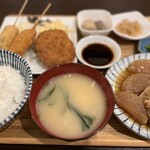 Wasai Supaku - 今日の1コインランチ(メイン:トリ大根甘辛煮)