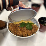 #カツ丼は人を幸せにする - 