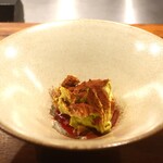 IZA - ピスタチオとラズベリーのティラミス仕立て