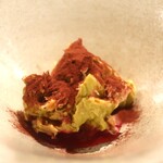 IZA - ピスタチオとラズベリーのティラミス仕立てアップ