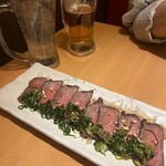 藁焼き・日本酒 わらやき道場 - 牛たたき葱まみれ　税込968円