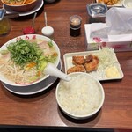 ラーメン 魁力屋 - 