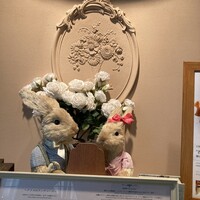 クイーン・アリス 横浜店 - うさぎもいます