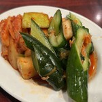 本とさや - キムチ盛り合わせ