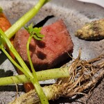 アル・ケッチァーノ  - ◆「山形県産ブランド牛「米沢牛」と紅茶人参」