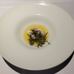 アル・ケッチァーノ  - ◆「鱈の身と柚子のピルピル」柚子抜きで代わりに香草を添えています！