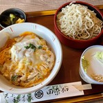 田奈加 - 料理写真:親子丼セット