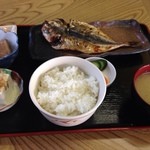 ふしみ食堂 - 鯵の干物定食¥800