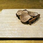 シャテーニュ - フォアグラのテリーヌ　黒トリュフ