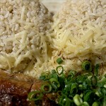 吉田カレー  - きのことチキンのクリームシチュー 大・グリエールチーズ・クリームチーズ・豚ハーフ・ルー増し