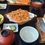 Kurasawaya - 釜飯とかき揚げのセット　お新香やお味噌汁付き