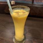 Indian Street Food & Bar GOND - マンゴーラッシー