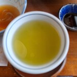 かに道楽 - サービスの緑茶