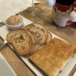 シャントレル - ❶サーモンのリエット、クロックムッシュ。