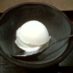 焼肉×もつ鍋 二子玉川 蔵月 - バニラアイス