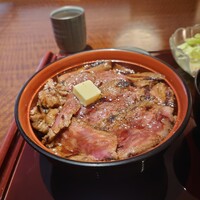赤坂 津つ井 総本店 - ビフテキ丼②