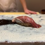 鮨 華 - 鰤の玉ねぎ醤油付