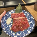 Oumi Yakiniku Horumon Sudaku - 厳選近江牛A5赤身ロース