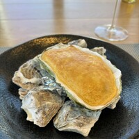 フィエルテ - 牡蠣　グラチネ　中にほうれん草とマッシュルームも