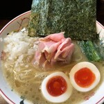 こいけのいえけい - ラーン味玉トッピング