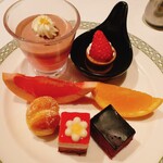 ロウリーズ・ザ・プライムリブ - 