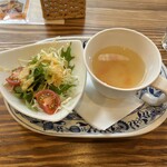 Restaurant pinocchio - サラダ、スープ