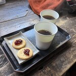 しらびそ小屋 - コーヒーとお茶受け