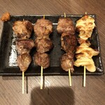 大衆酒場085 - ◎タン　カシラ　ハツ　レバー　シロ　串焼　のどれか