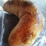 アドゥマン - オリーブとアンチョビのパン