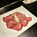 焼肉専科 肉の切り方 - 