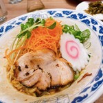 九州らーめん 亀王 - 