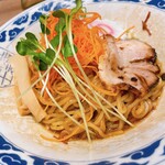 九州らーめん 亀王 - 