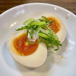 Mameten - 餃子定食 小鉢の味玉