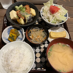 多鞠庵 - 料理写真:鶏と野菜の揚げ物