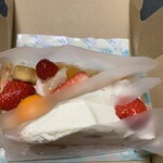 キル フェ ボン - プレミアム季節のフルーツタルト、苺の練乳クリームティラミス