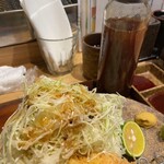 とんかつ けい太 - 先出してお酒のおつまみに。トリュフドレッシングが美味い。