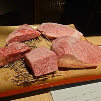 純和牛焼肉 無限亭。 - 