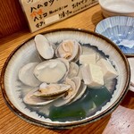くいもんや おか村 - ハマグリ酒蒸し