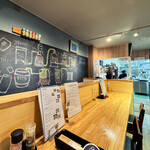 2階のビアパブ - ２階にもカウンター席ができました