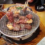 秩父焼肉ホルモン酒場 まる助 - 