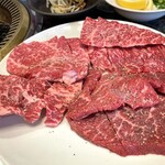 グルメリア但馬 - ここから好きなのを、注文！♪(๑ᴖ◡ᴖ๑)♪
      これ普通の 焼肉食べ放題とレベルが違い過ぎる(*´ч ` *)