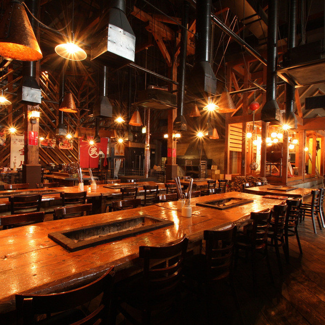 北海あぶりやき 運河倉庫（ほっかいあぶりやき うんがそうこ） - 小樽（肉料理）の写真