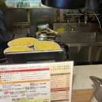 札幌ドミニカ - カウンター席からのキッチン