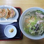 中華料理　大勝軒 - 料理写真:タンメン＆餃子