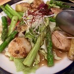 季節料理 八しま - 帆立とアスパラのバター焼き